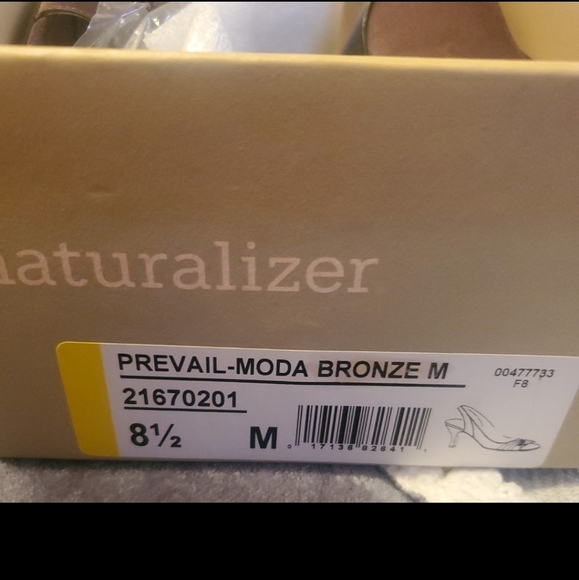 Naturalizer Heels 👠 - Picture 6 of 6